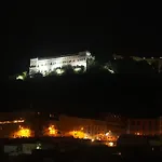 לינה וארוחת בוקר Salotto Borbonico 4*