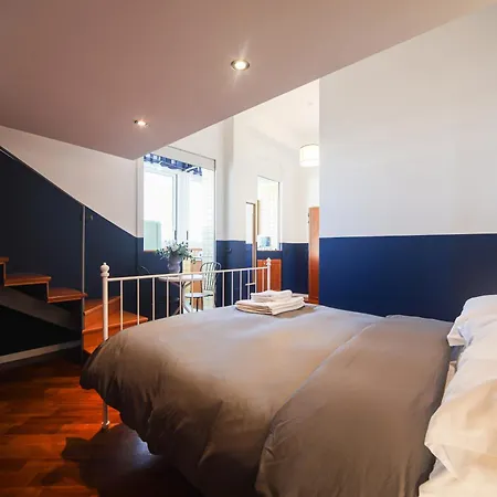 Couette-café Salotto Borbonico 2*