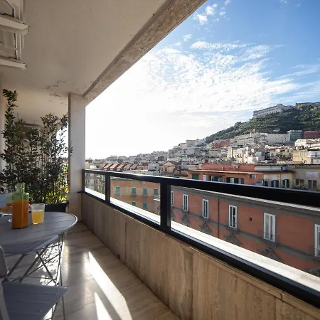 Alojamento de Acomodação e Pequeno-almoço Salotto Borbonico Nápoles