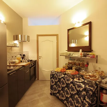 Salotto Borbonico 4*
