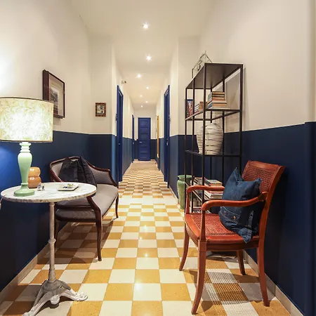 Bed & Breakfast Salotto Borbonico Naples
