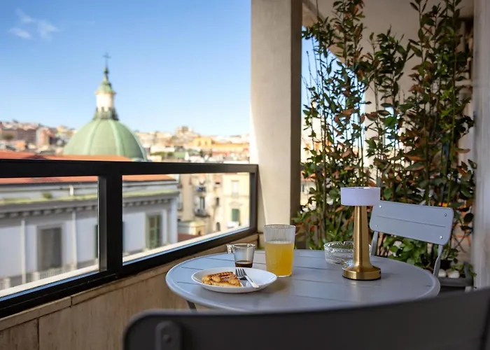 Salotto Borbonico 4* Nápoles