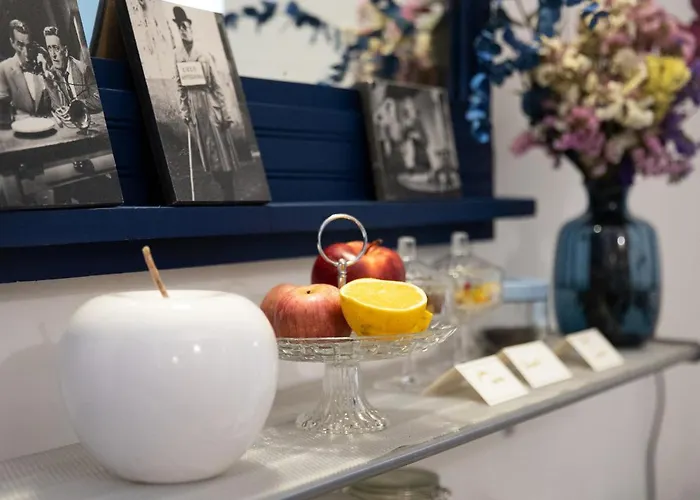 Salotto Borbonico Bed and breakfast 4*