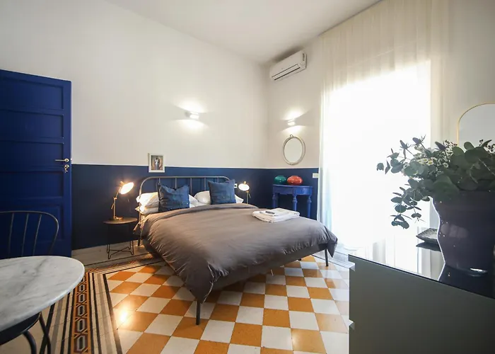 Salotto Borbonico 4* Nápoles