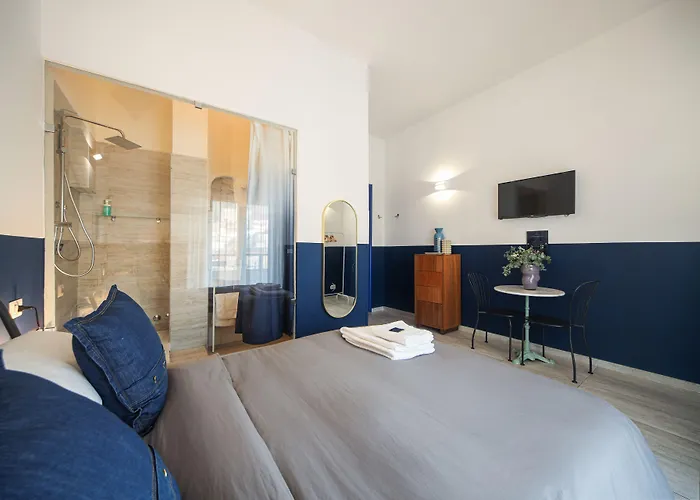 Salotto Borbonico Bed and breakfast 4*